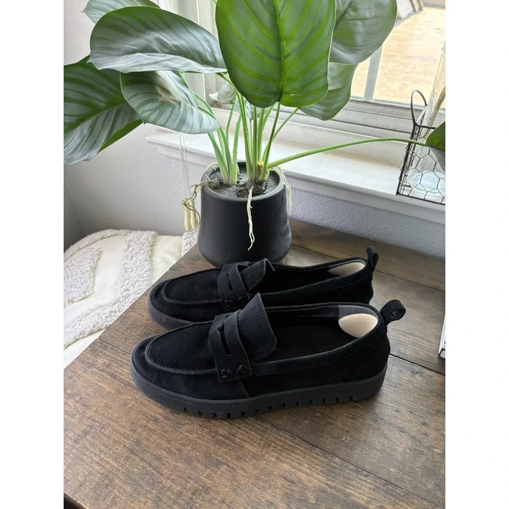 Vionic Women's Uptown Loafer Size 8 Black Suede Casual Orthotic Flats